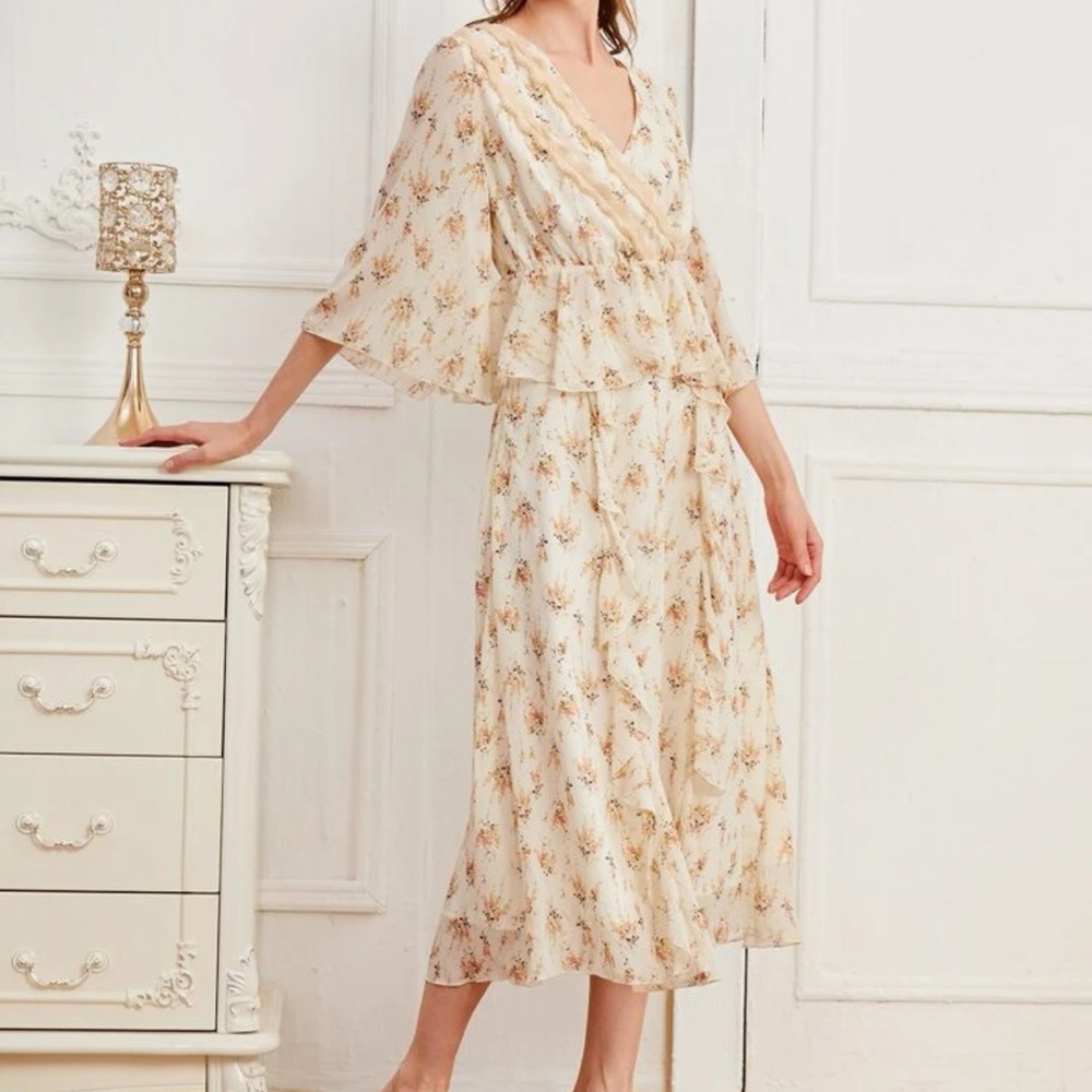 $14 TWO PIECE SKIRT AND BLOUSE SET. NEW WITHOUT TAGS. SIZE MED. $14 if bundled - Picture 9 of 9